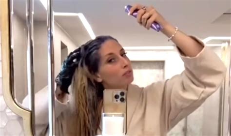 Stacey Solomon suffers awkward blunder while filming naked in。